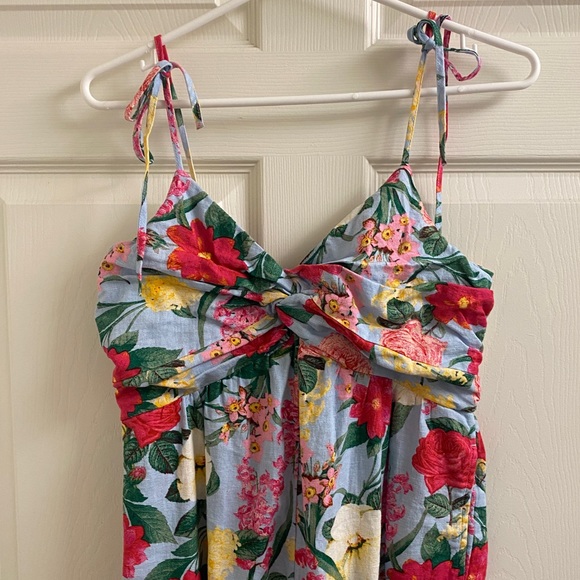 Old Navy floral linen blend tie straps jumpsuit. - Picture 3 of 9